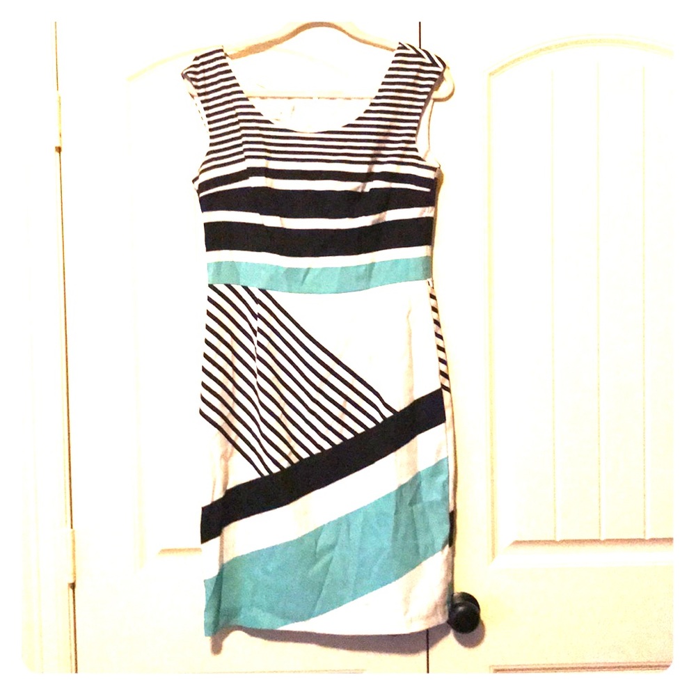 Size 10 shift dress very flattering tailoring